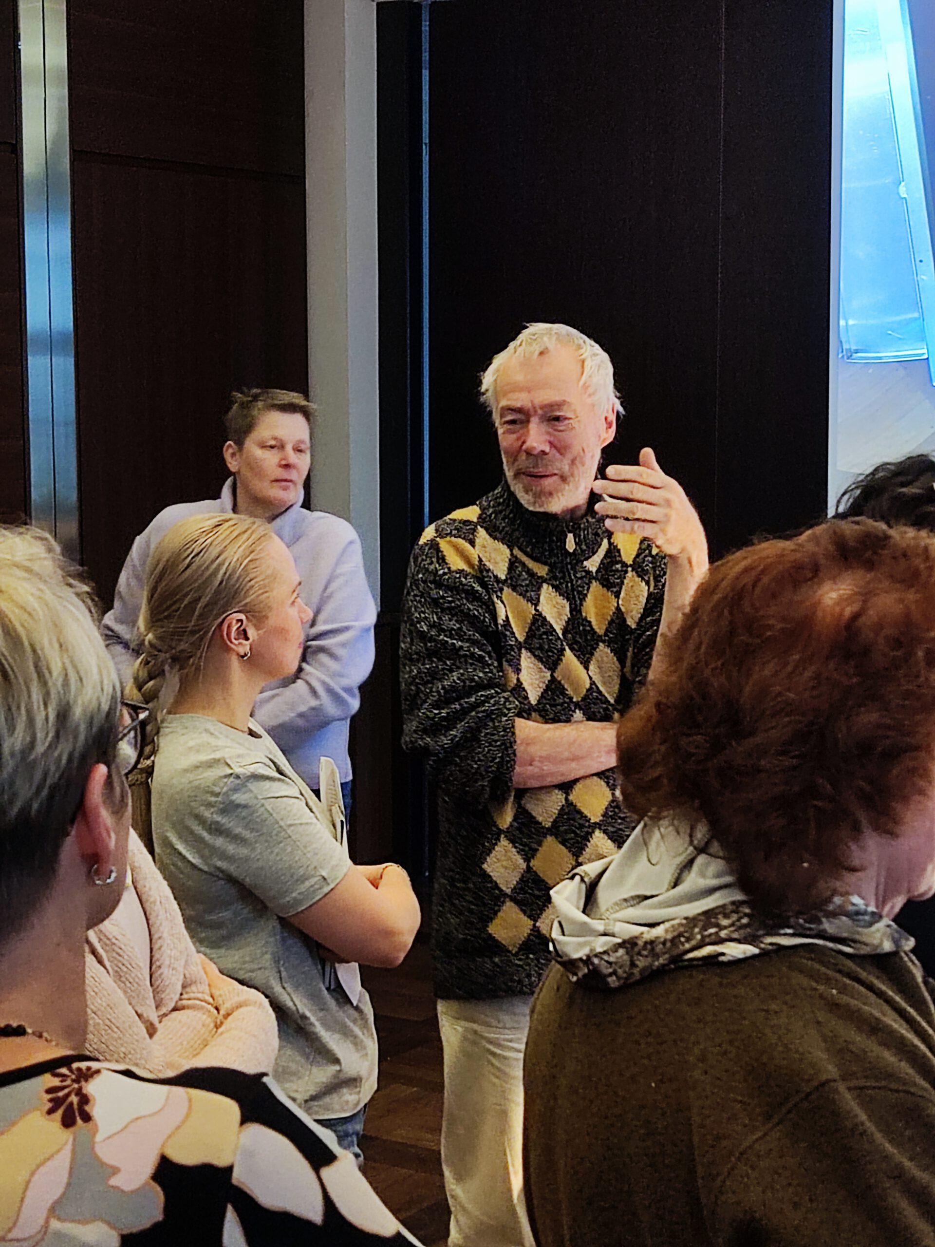 Foto Axel Heiser: Gespräch am Rande